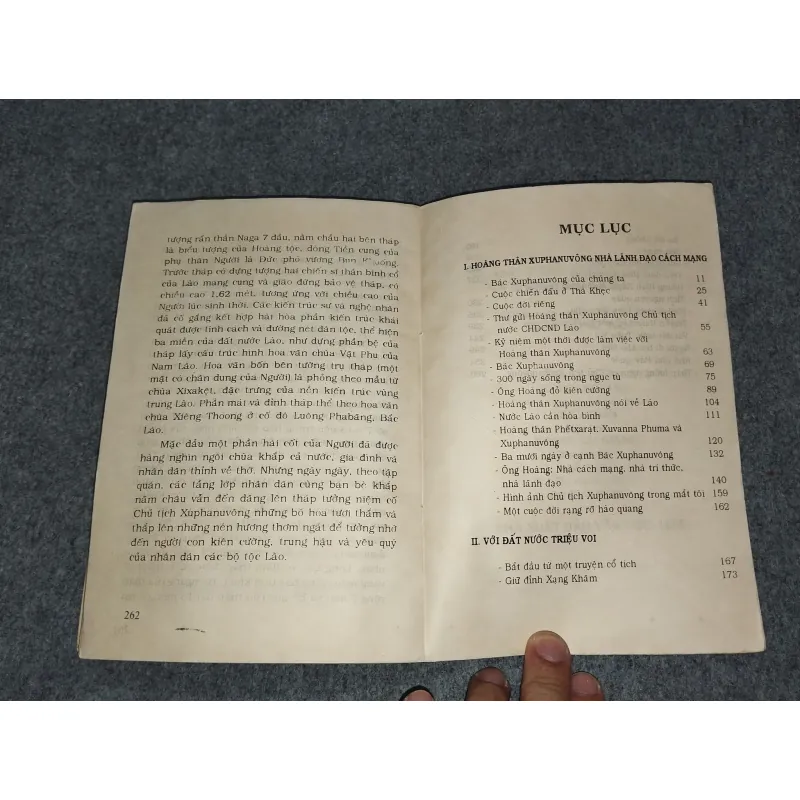 HOÀNG THÂN XUPHANUVÔNG VÀ ĐẤT NƯỚC TRIỆU VOI 701079
