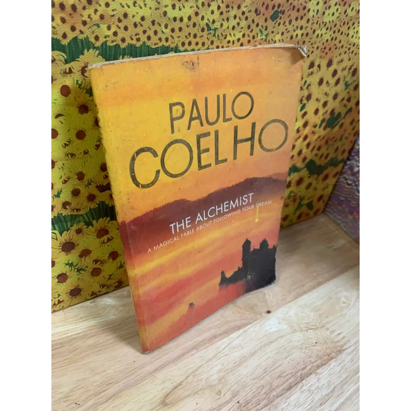 Sách tặng KÈM cho khách CÓ ĐƠN (mỗi đơn có thể chọn 1 cuốn) - The Alchemist 928400