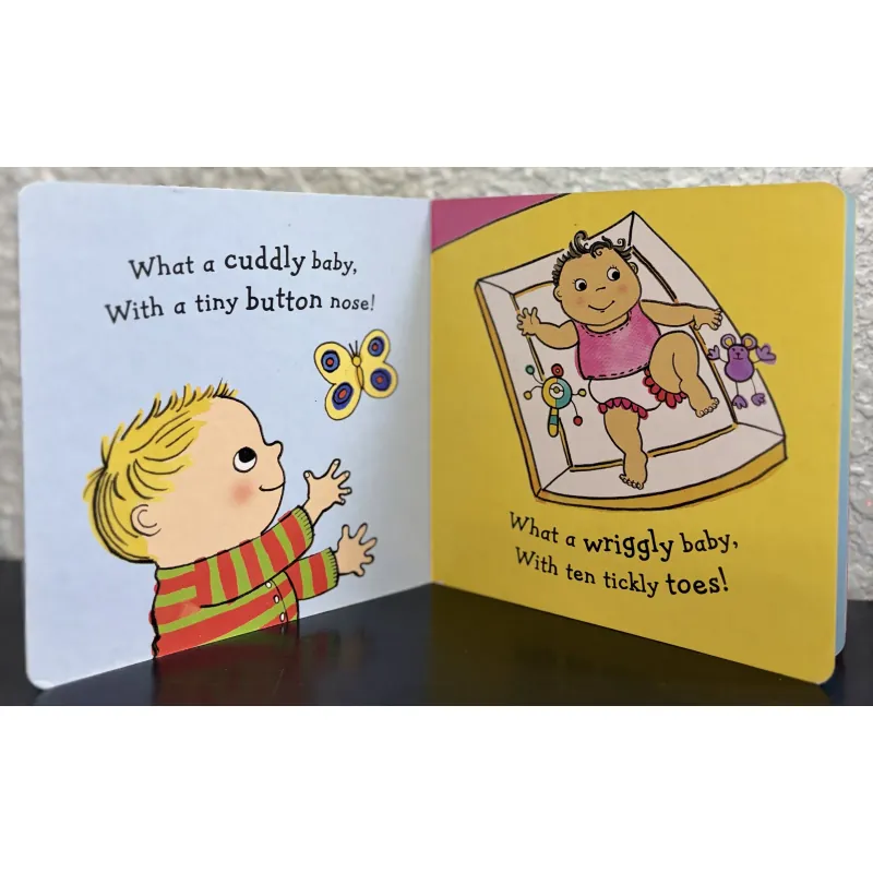 Board book What a… Busy Baby! (Ôi, em bé bận rộn quá!) 797181