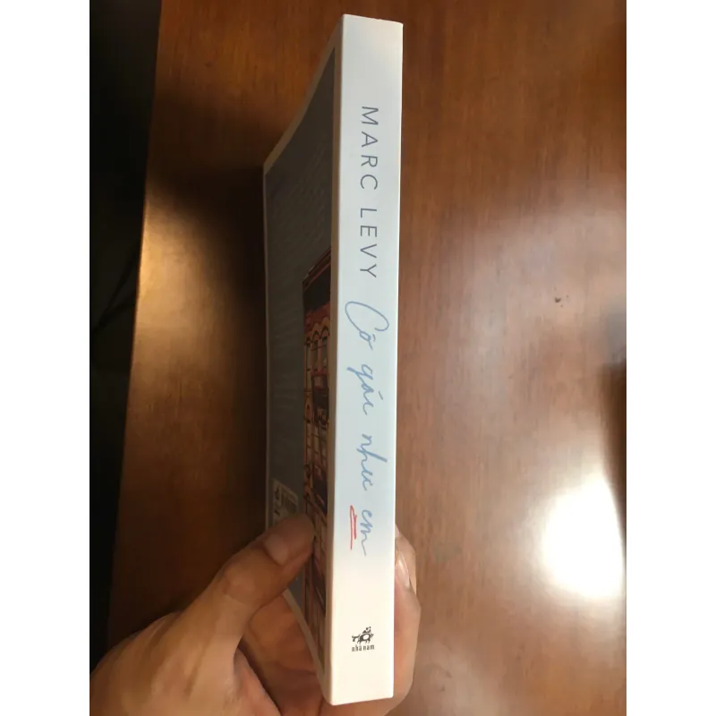 [TÌNH CẢM] Cô gái như em - Marc Levy 567990