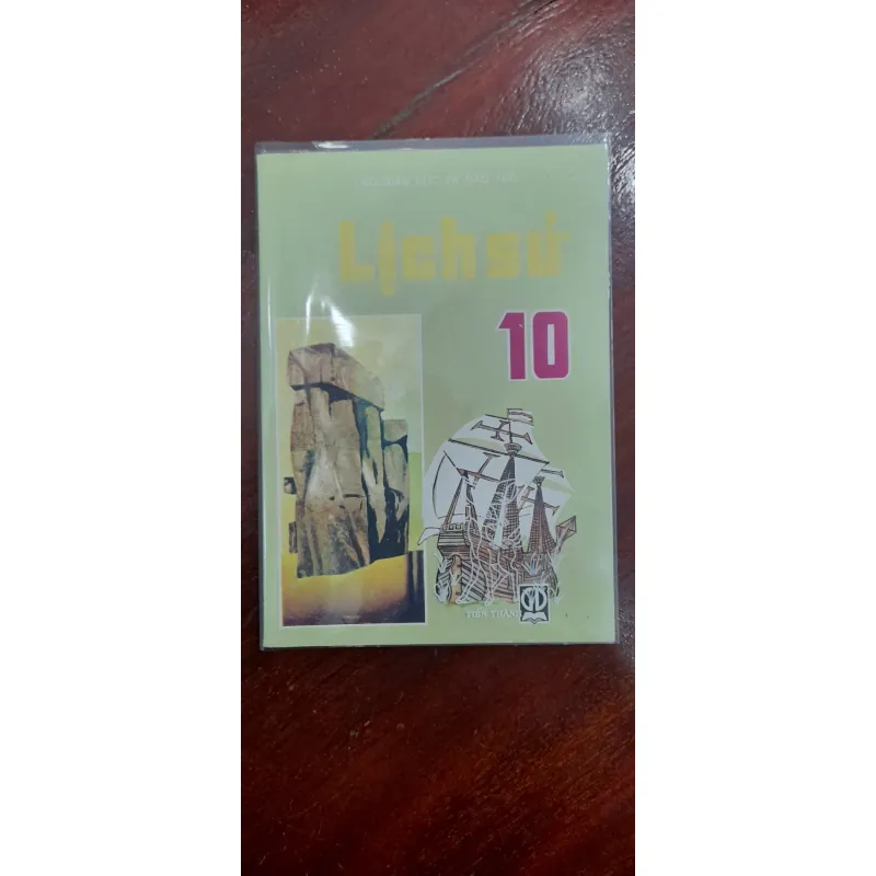 Lịch sử 10, in năm 2002 713592