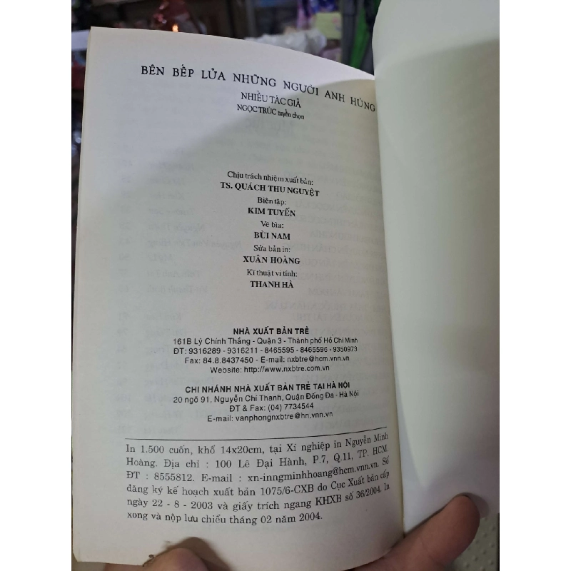 Bên bếp lửa những người anh hùng LỊCH SỬ - CHÍNH TRỊ - TRIẾT HỌC VAVO0910 920481