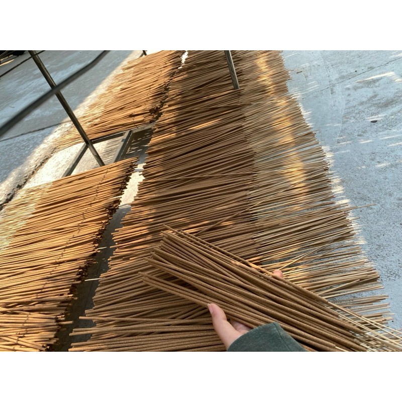 Nhang trầm hương 4 tấc (40cm) nguyên liệu trầm hương tự nhiên,ko chất tạo mùi.  147913