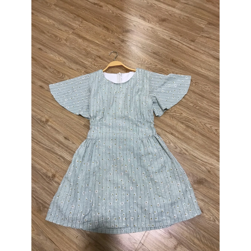 Đầm xoè màu xanh ngọc hoạ tiết hoa nhỏ 469823