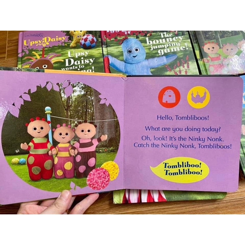Bộ sách “In the Night Garden” 🌙 509986