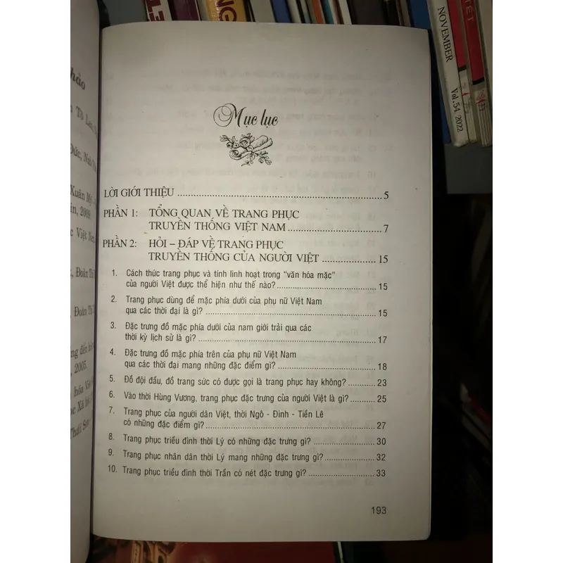 Hỏi đáp về trang phục truyền thống Việt Nam - Phạm Anh Trang 726699