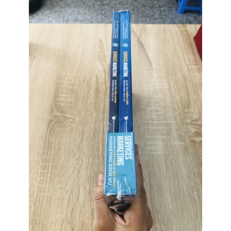 Quản Trị Chiến Lược & Vận Hành Marketing Dịch Vụ (Services Marketing)  935070