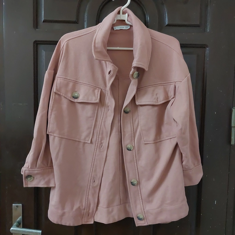Áo khoác hồng nhạt size 1m52 & 46kg 355717
