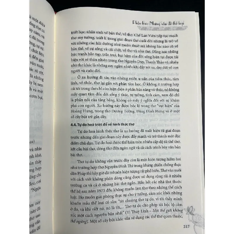 Văn học Việt Nam hiện địa: tiến trình, thể loại, tác giả, tác phẩm - Nguyễn Văn Long 697000