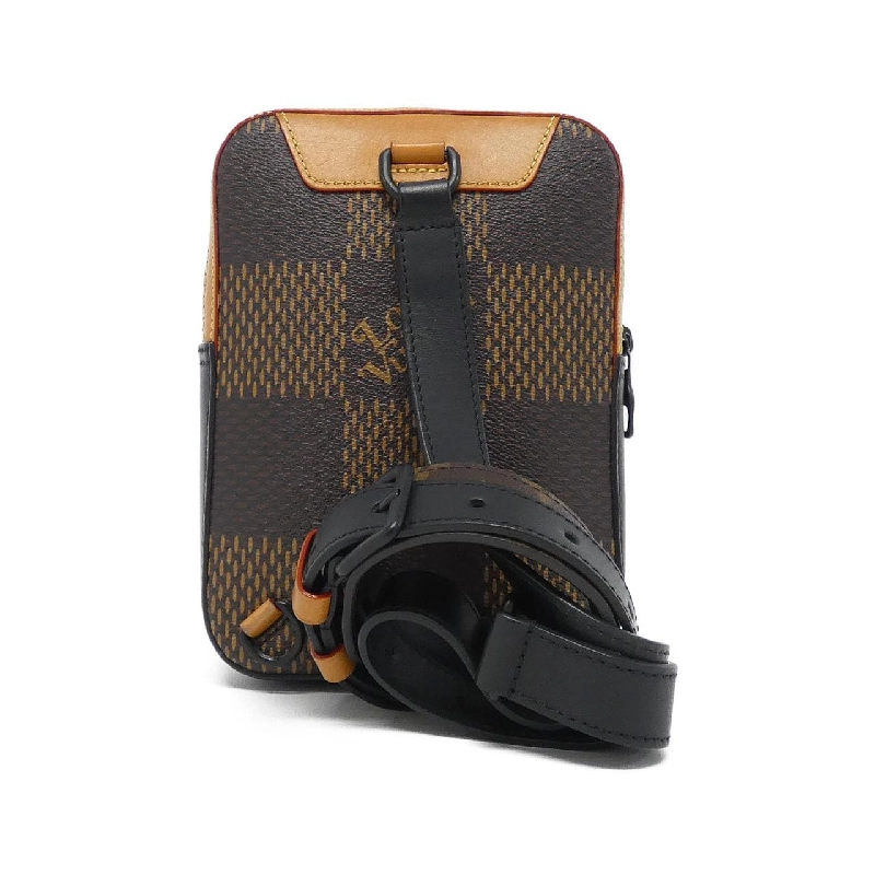 Túi đeo vai Louis Vuitton Damier Giant (LV Squared) Amazon Slingback N40379 613738