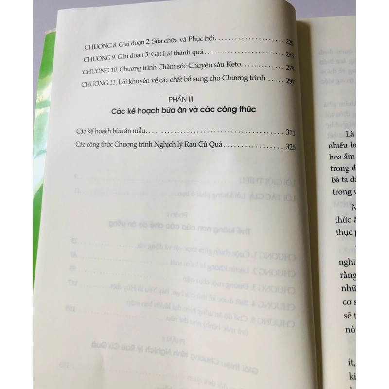 NGHỊCH LÝ RAU CỦ QUẢ (sách dịch) - sách khổ to, 378 trang, nxb: 2018 355324