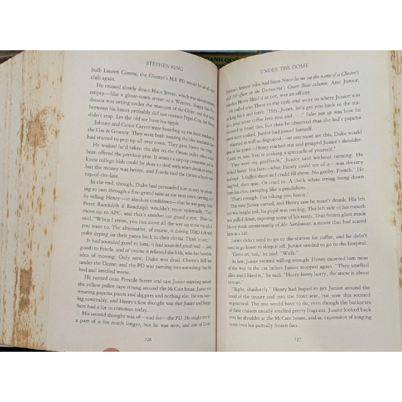 Under the Dome - Stephen King 997284