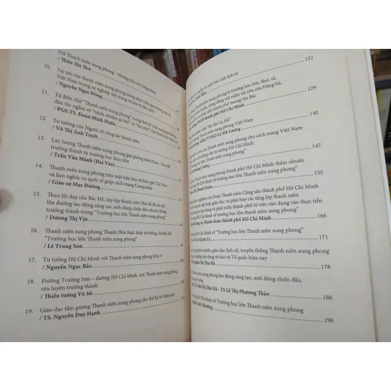 TƯ TƯỞNG HỒ CHÍ MINH VỀ TRƯỜNG HỌC LỚN THANH NIÊN XUNG PHONG 996489