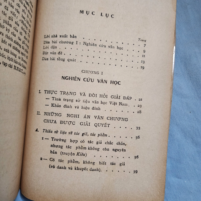 Ngôn ngữ văn chương và phê bình văn học | Nguyễn Văm Trung | 1967 478348