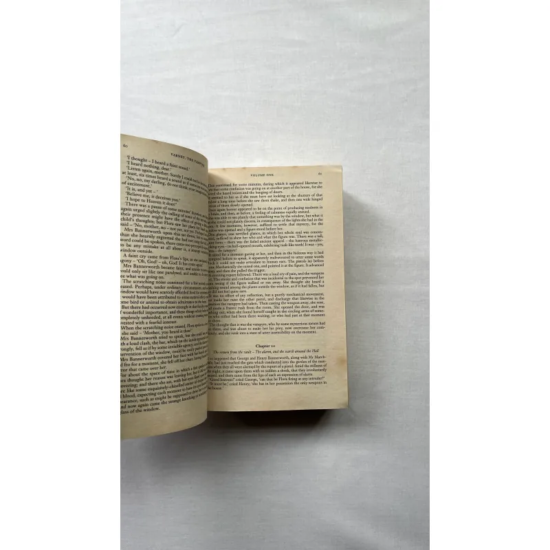 Varney the Vampire - James Malcolm Rymer  992600