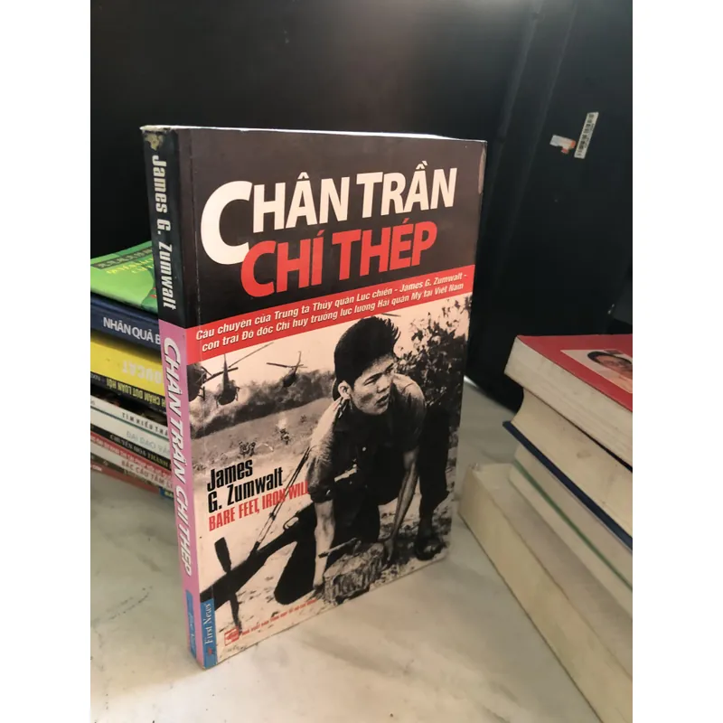 Chân trần chí thép 726323