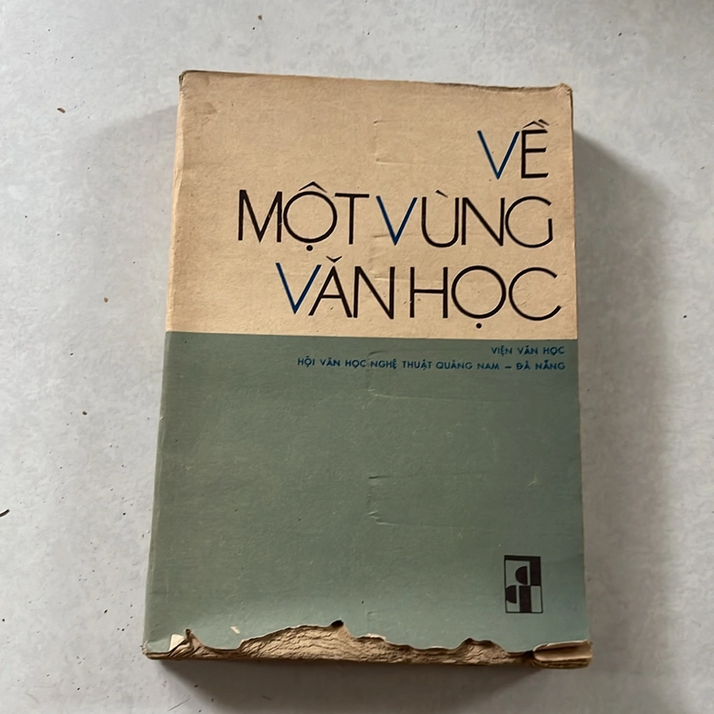 Về một vùng văn học — 1983s  497784