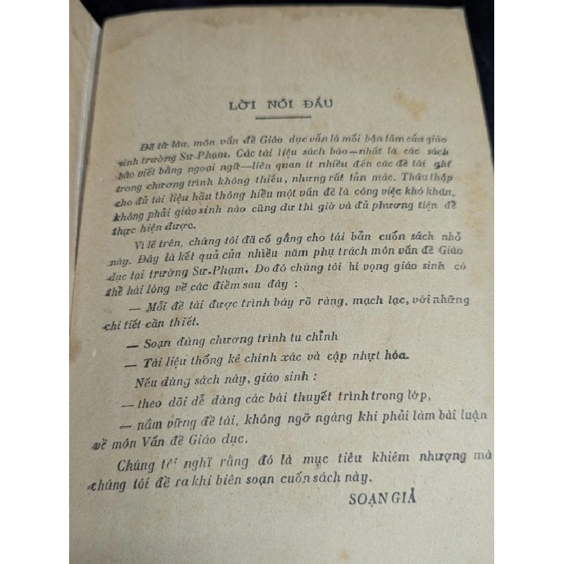 Vấn Đề Giáo Dục - Nguyễn Văn Trang Và Cộng Sự 795507