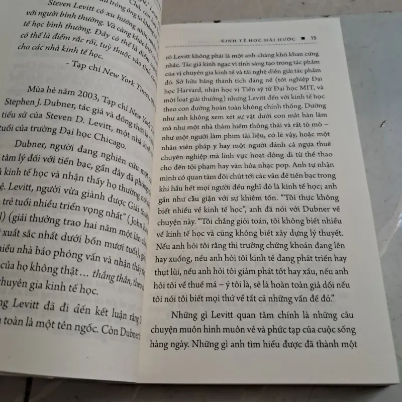 Kinh Tế Học Hài Hước (Alphabooks) 792097