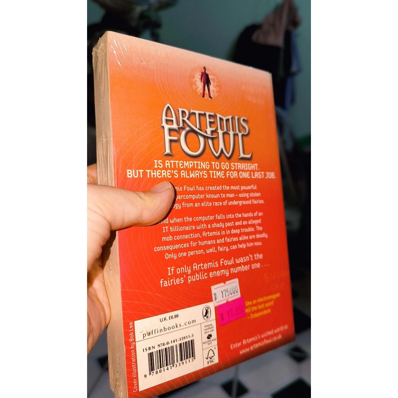 Thanh lý ARTEMIS FOWL AND THE ETERNITY CODE còn seal 497177
