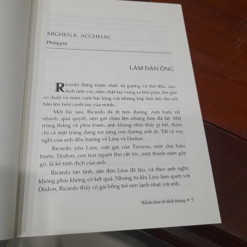 Truyện ngắn nước ngoài - Khóm hoa Tử Đinh Hương (Đoàn Tử Huyến dịch) 273417