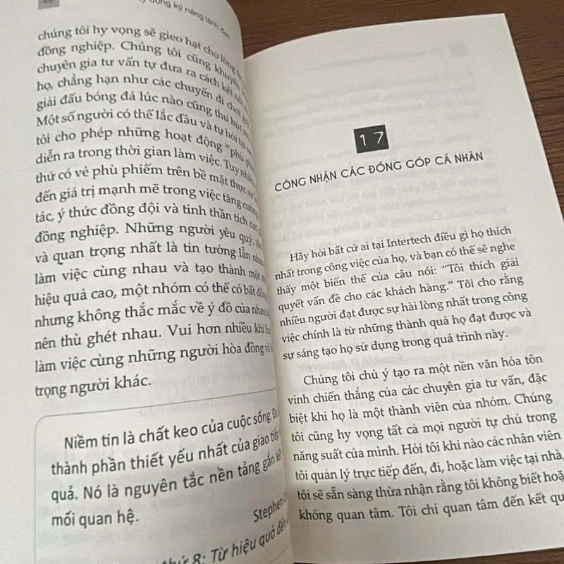 100 viên gạch xây dựng kỹ năng lãnh đạo Tom Salonek 357959