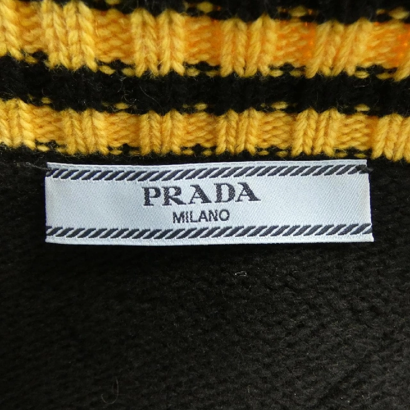 Áo khoác cardigan oversized PRADA P25N21 SOOO 1528 - Hàng hiệu Chính hãng 812655