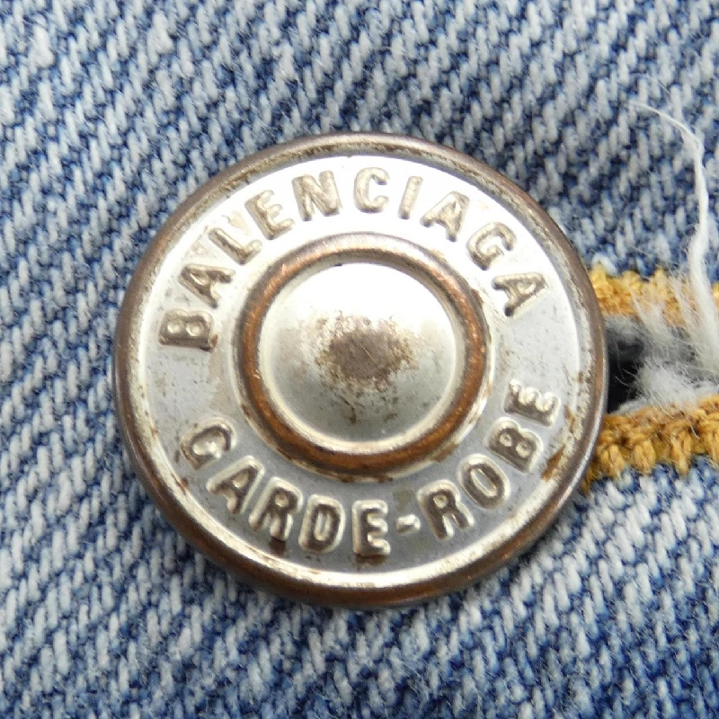 【Mã giảm giá】Áo khoác denim BALENCIAGA 636316