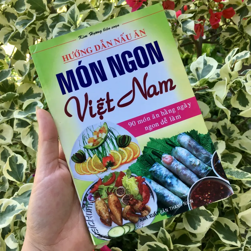 Sách dạy nấu ăn Món ngon Việt Nam 977857