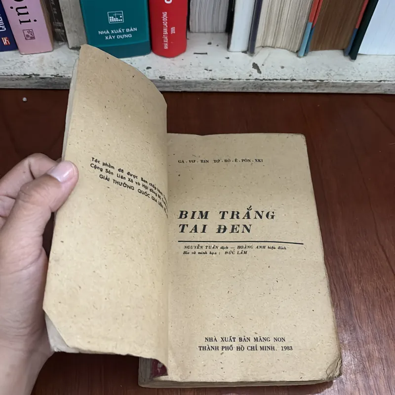 II Sách Xưa: Bỉm Trắng Tai Đen - GAVƠRIN TƠRÔÊPÔNXKI - 1983 604927