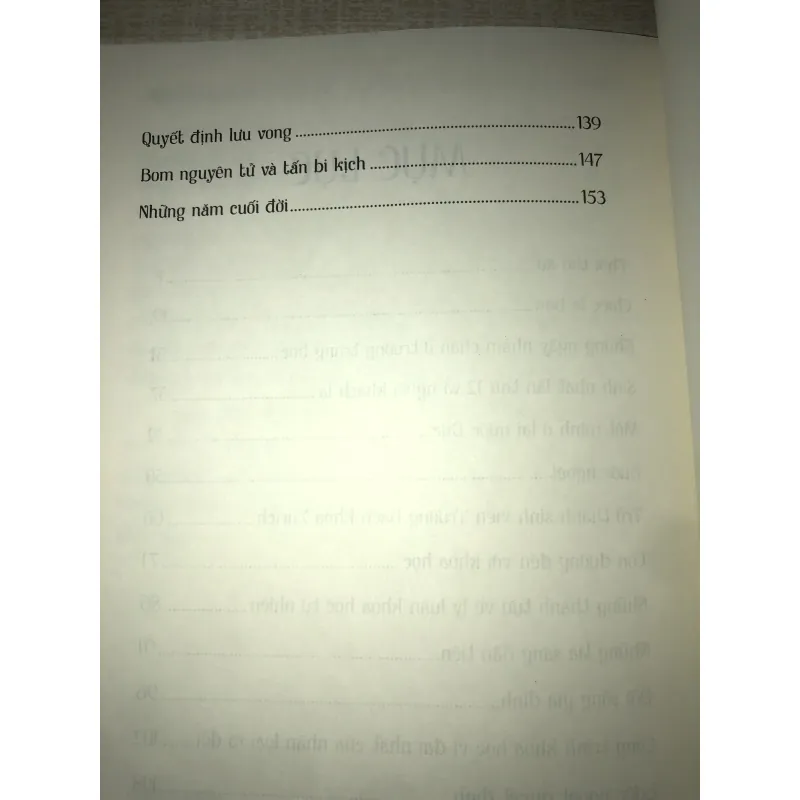 Albert Einstein tuổi thơ gian khó và cuộc đời khoa học vĩ đại  970707