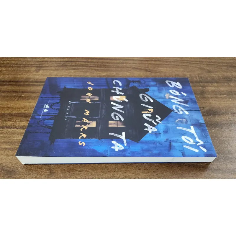 Tiểu thuyết BÓNG TỐI GIỮA CHÚNG TA (John Marrs) 752202