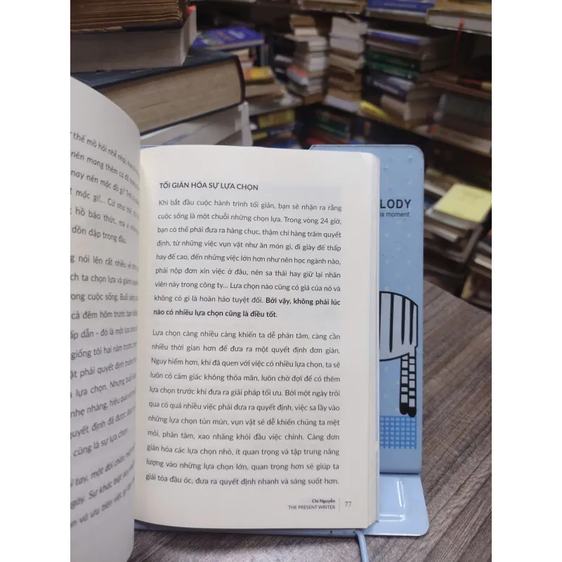 Sách: Một cuốn sách về chủ nghĩa  - Tối giản Tác giả: Chi Nguyễn 603799