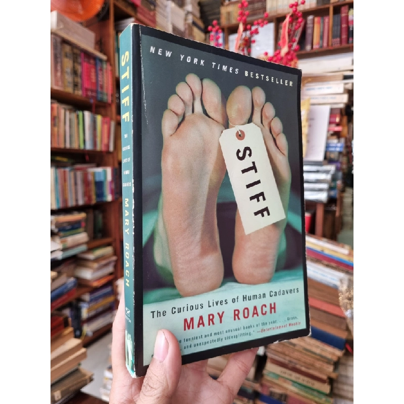 STIFF : The Curious Lives of Human Cadavers - Mary Roach 383927