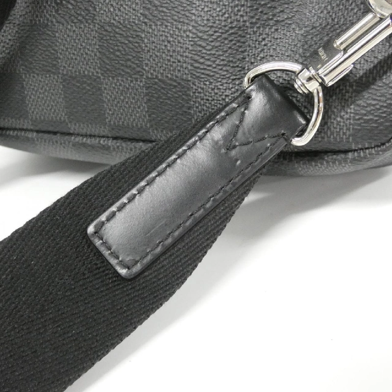 Túi đeo chéo Louis Vuitton Damier Graphite Avenue N41719 612094