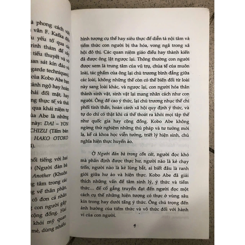 NGƯỜI ĐÀN BÀ TRONG CỒN CÁT - Kobo Abe 455561