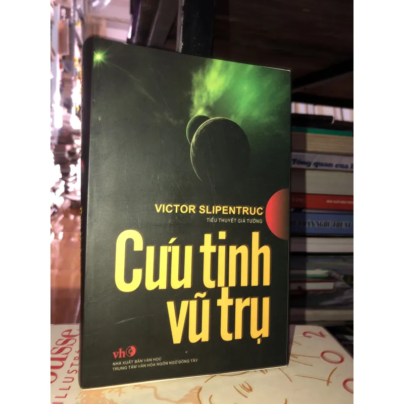 Cứu tinh vũ trụ - Victor Slipentruc 932770