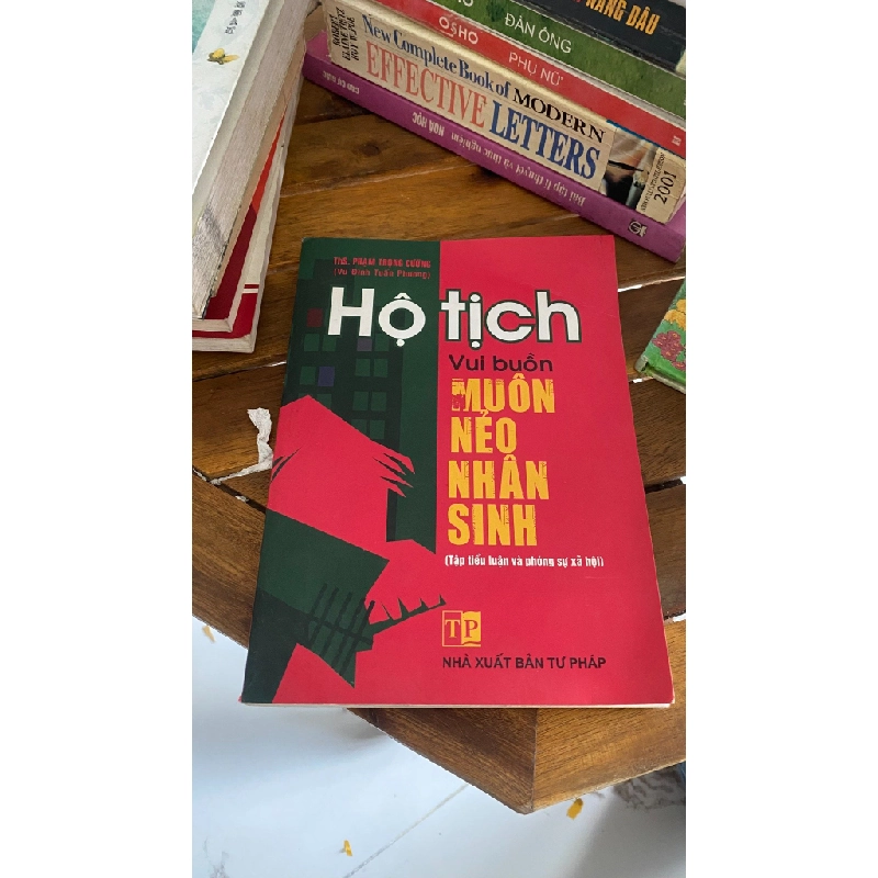 Hồ Tích Vui Buồn Muôn Nẻo Nhân Sinh - Thích Phước Tường 530044
