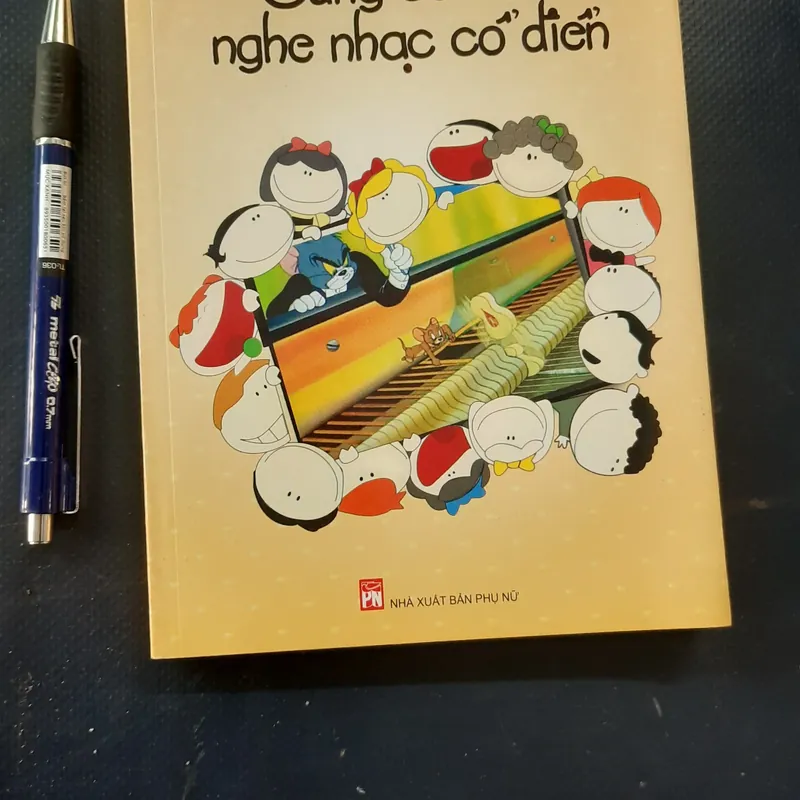 Cùng các bé nghe nhạc cổ điển 718612