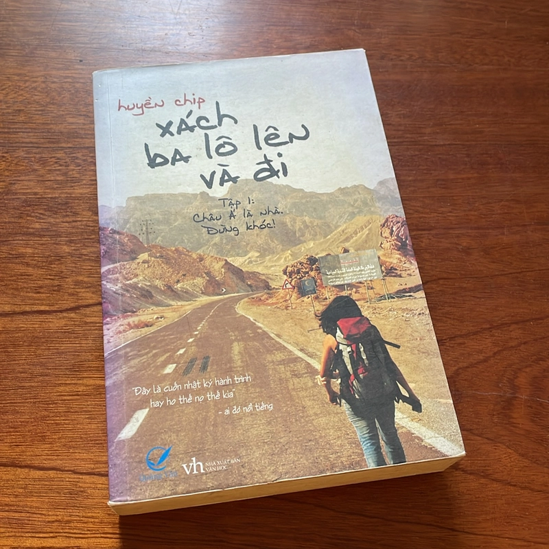 II Sách Kỹ Năng: Xách Ba Lô Lên Và Đi (Tập 1) - Huyền Chip - 2013 499659