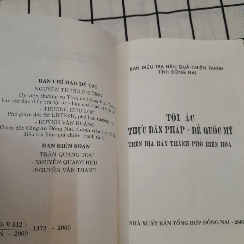 TỘI ÁC Thực dân Pháp Đế quốc Mỹ trên địa bản Thành phố Biên Hòa. Ban Điều tra tình ĐN 601452
