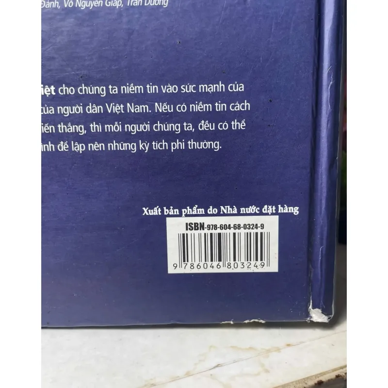 SÁCH NHỮNG NGƯỜI HÀO KIỆT 700722