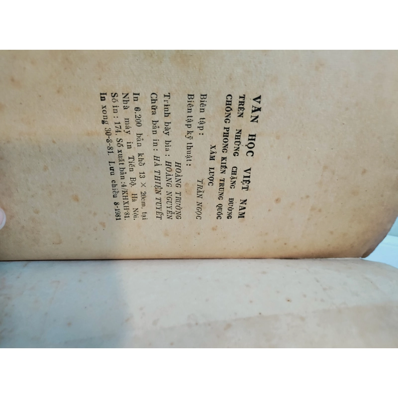 Văn học Việt Nam  466555