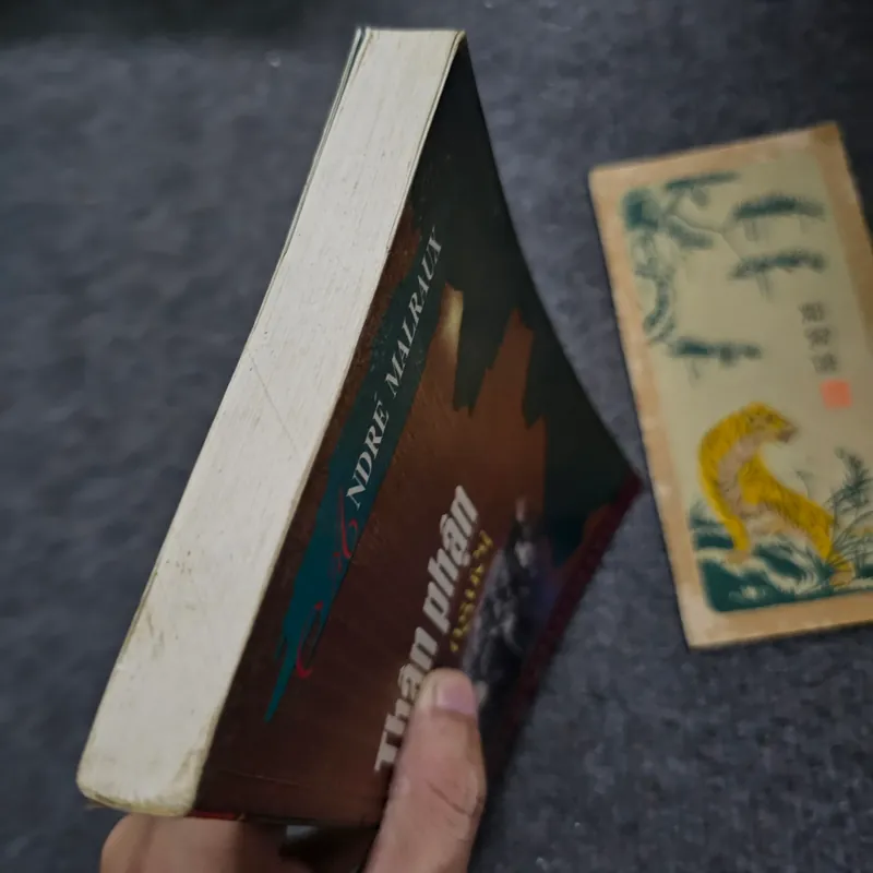 Thân phận con người - Andre Malraux 733933