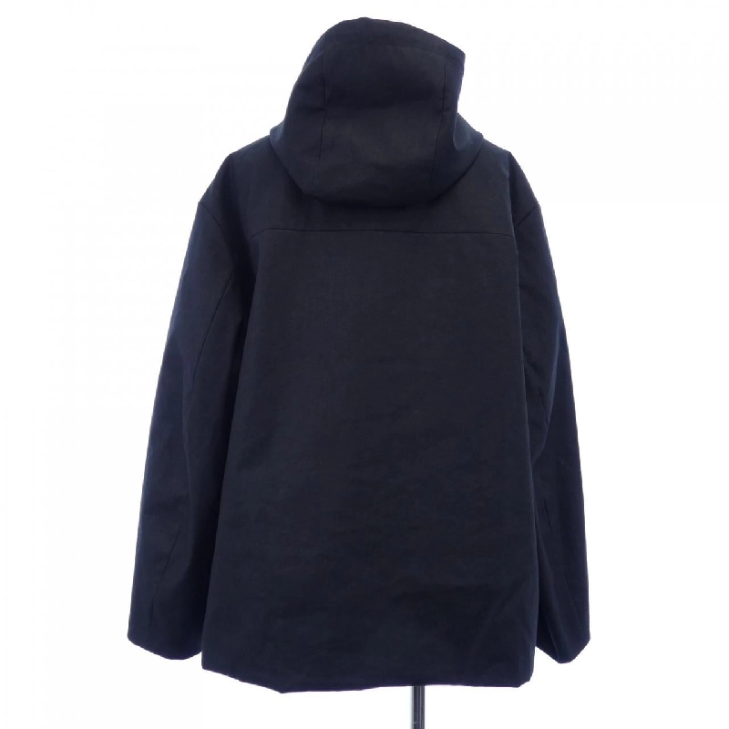 FENDI FW1272 APNG Áo khoác - Hàng hiệu Chính hãng 899631