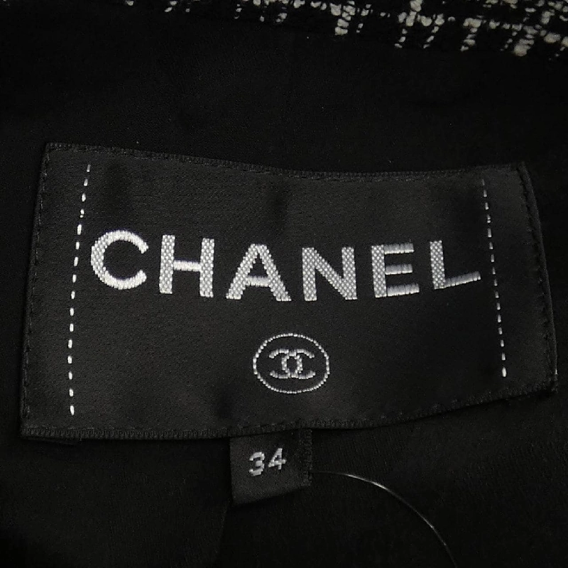 Jacket không cổ CHANEL LOOK35 P78887V68997 632514