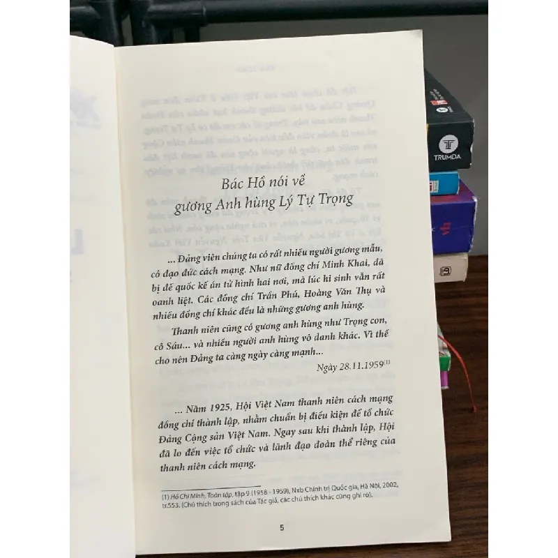 Lý Tự Trọng – Sống mãi tên Anh — Văn Tùng 576634
