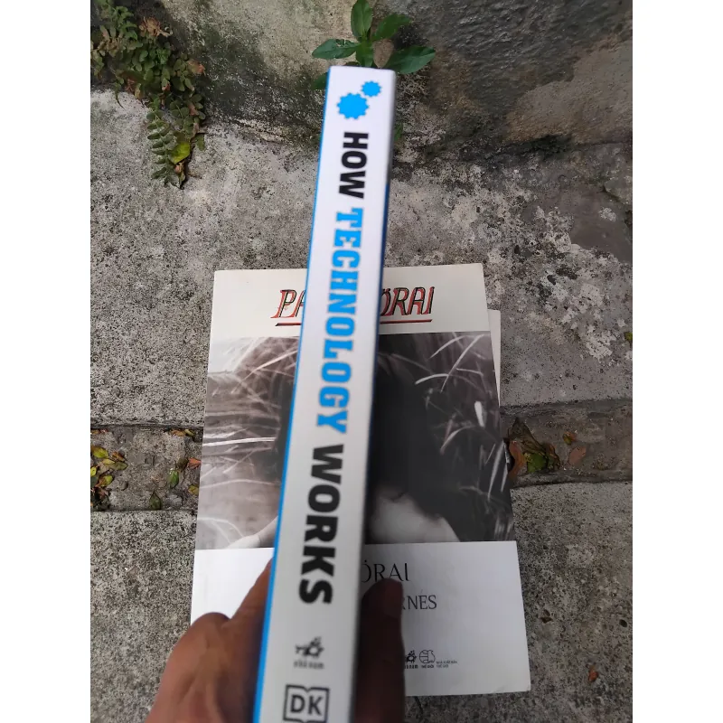 How technology works ( Hiểu biết về công nghệ )  1002359