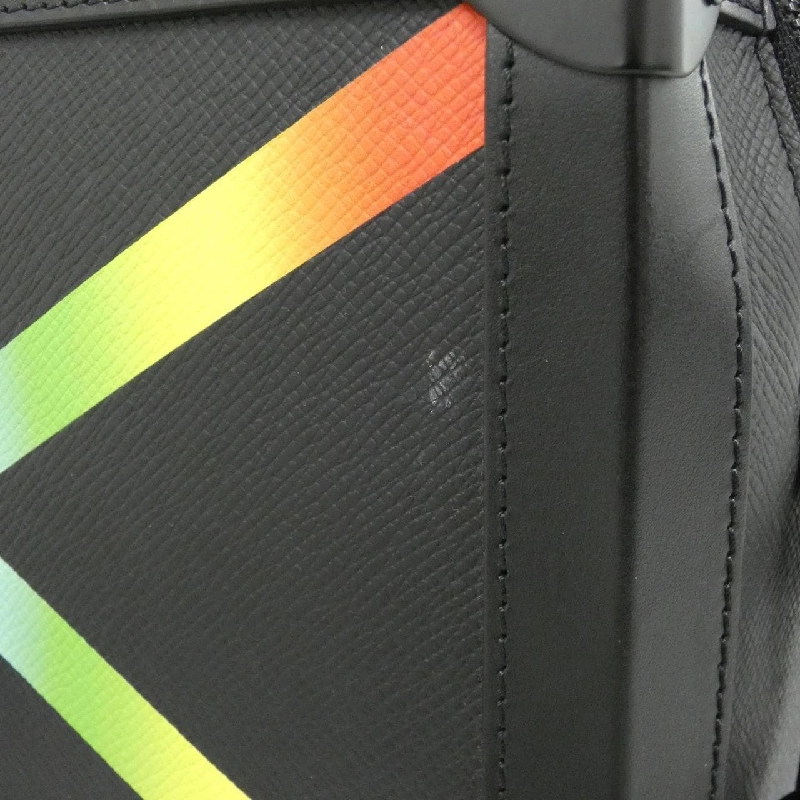 Túi đeo vai Louis Vuitton Taiga màu cầu vồng Soft Trunk M30341 - Hàng hiệu Chính hãng 801801