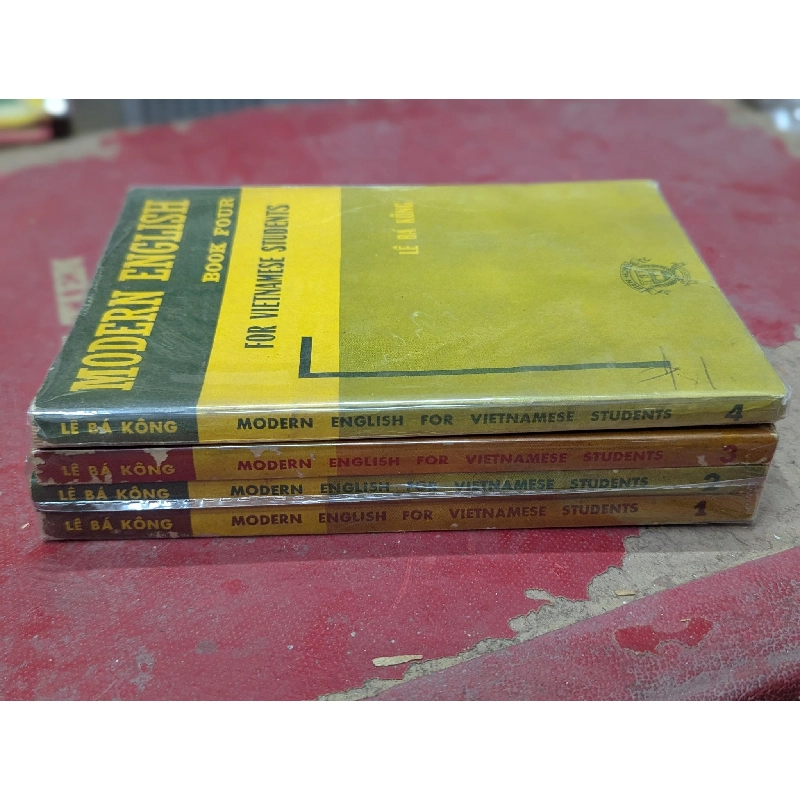 Modern English for Vietnamese students - Lê Bá Kông 126686
